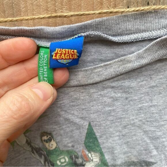 Benetton kids Justice league superhero T-shirt size S-M fits 6 - Picture 6 of 7